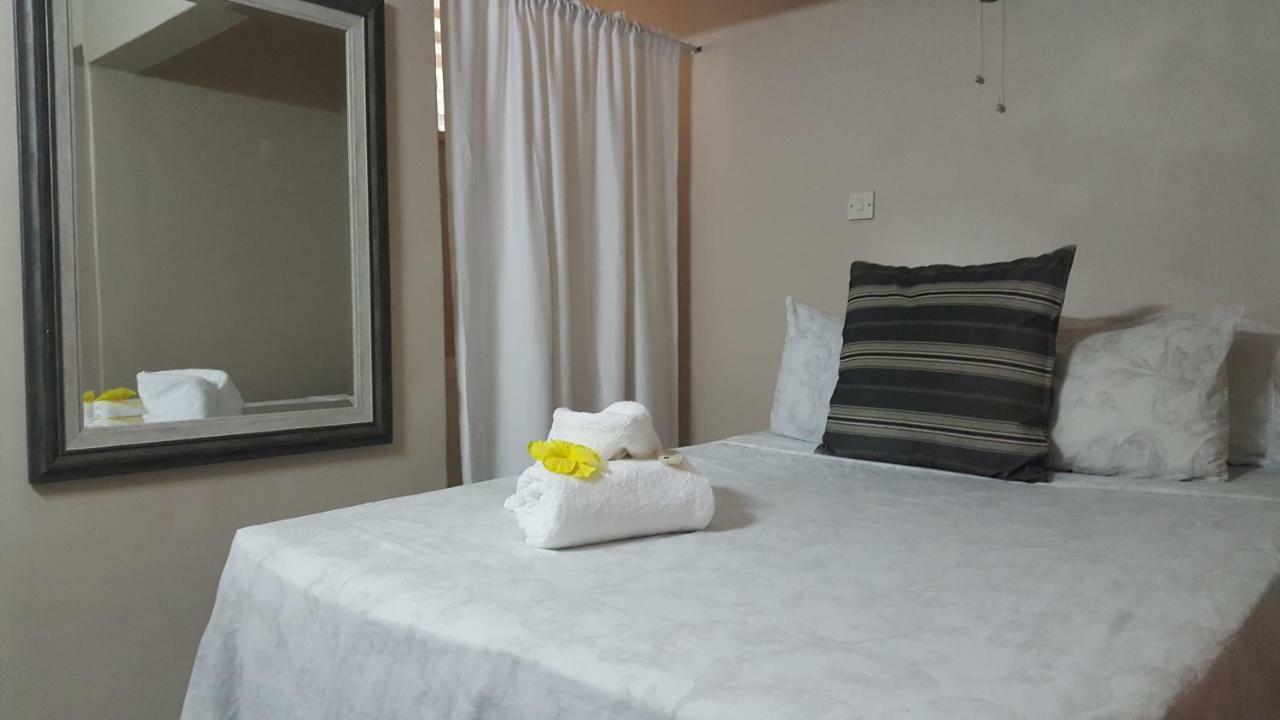 Rainbow Inn Grenville Экстерьер фото