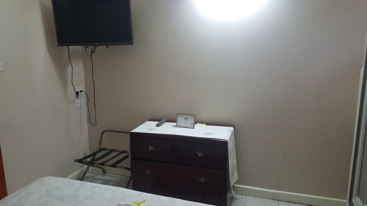 Rainbow Inn Grenville Экстерьер фото